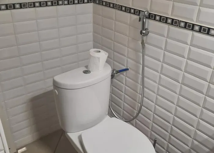 Large House Near Airport Willa *